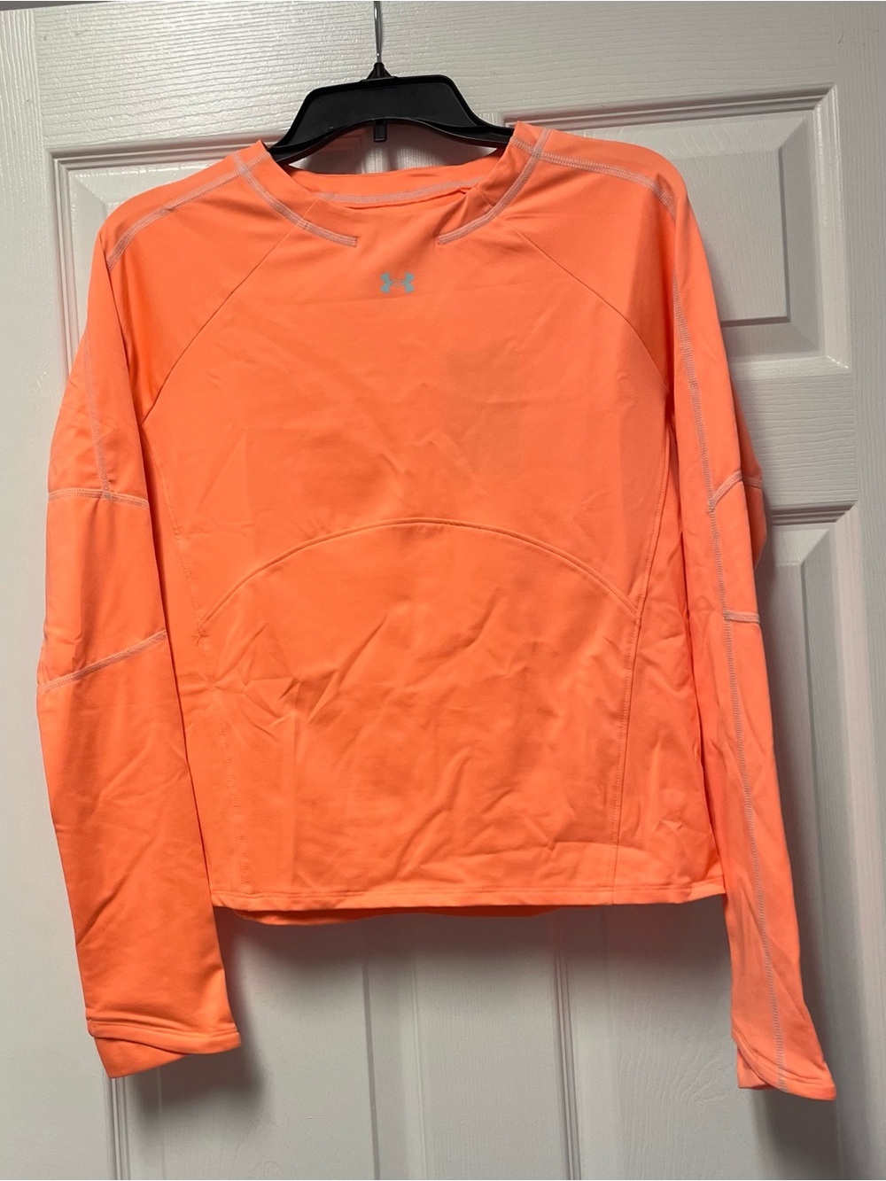 Oversized UA Fitted Top